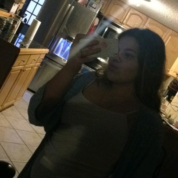 Meet your Posher, Olilvia - Picture 1 of 1